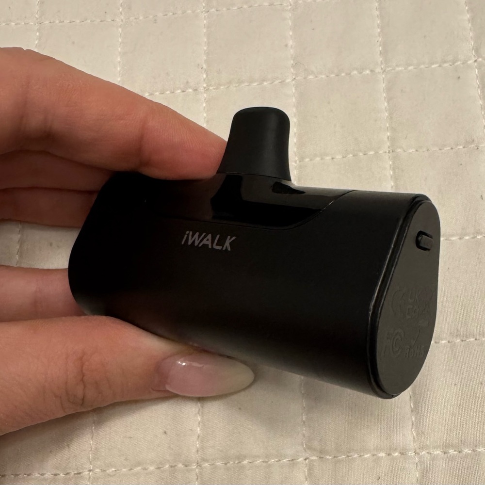 iWALK Black Portable Charger